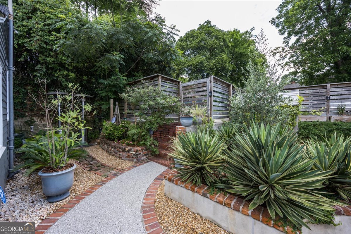 1119 Adams Street Macon - 45
