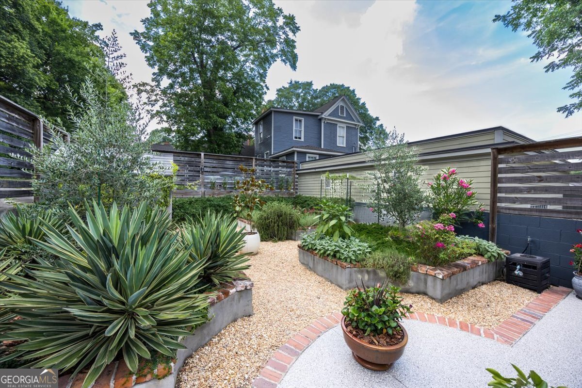 1119 Adams Street Macon - 46