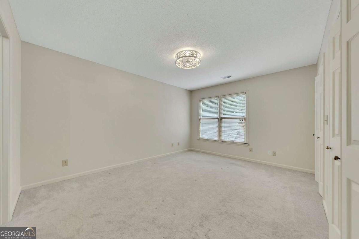 110 Great Oaks Lane Roswell - 23