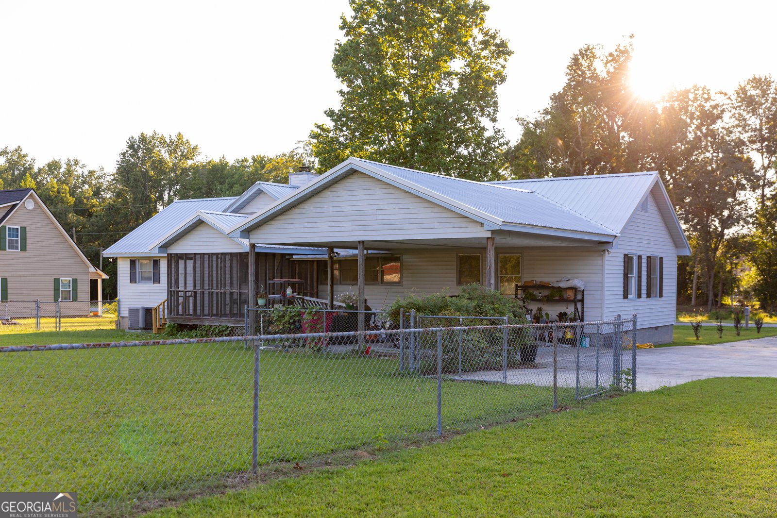 1324 6th Street Dudley - 30