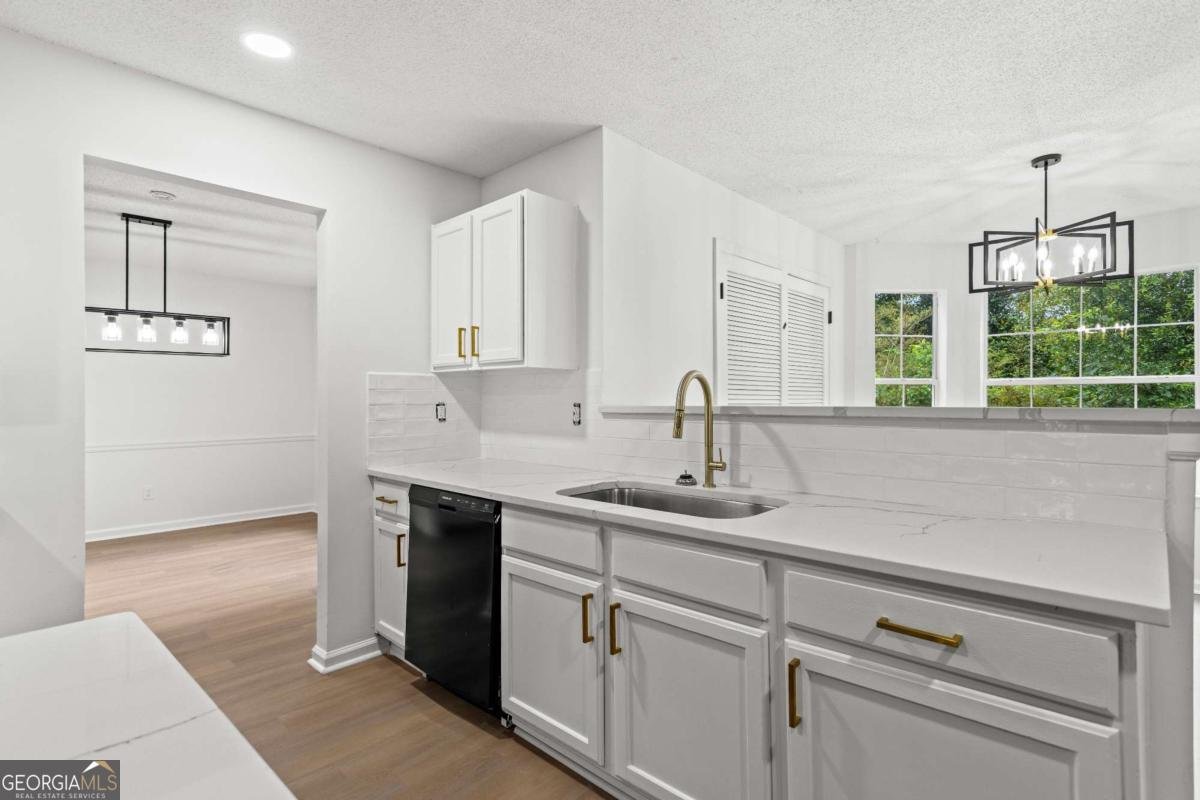 3636 River Heights Ellenwood - 11