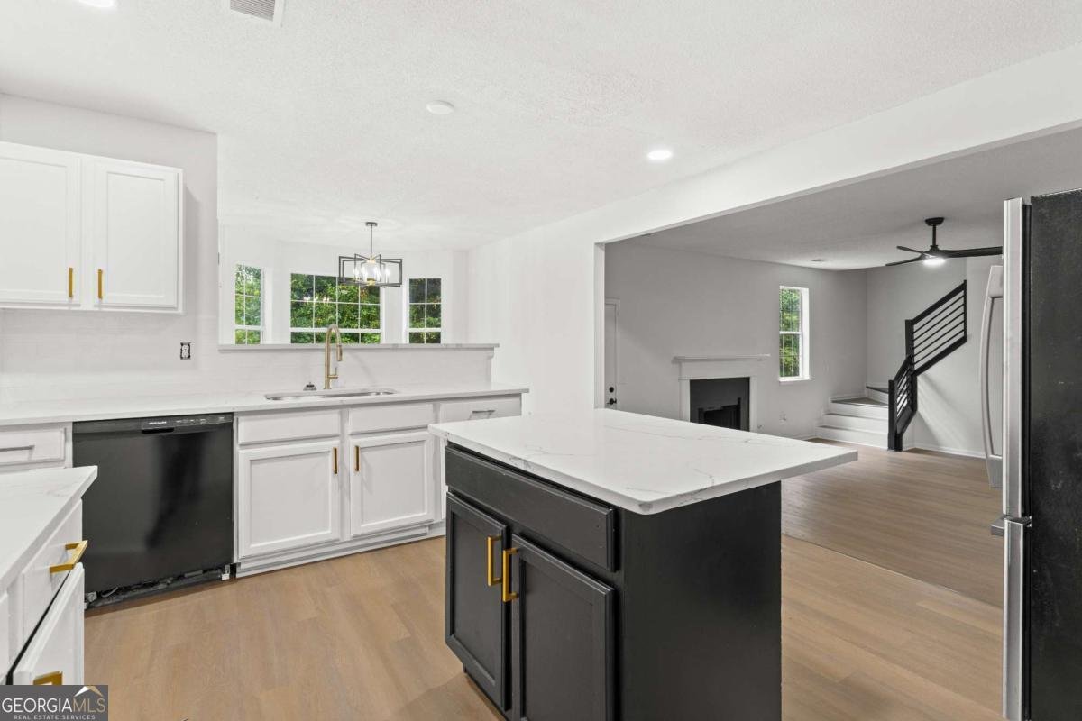 3636 River Heights Ellenwood - 17
