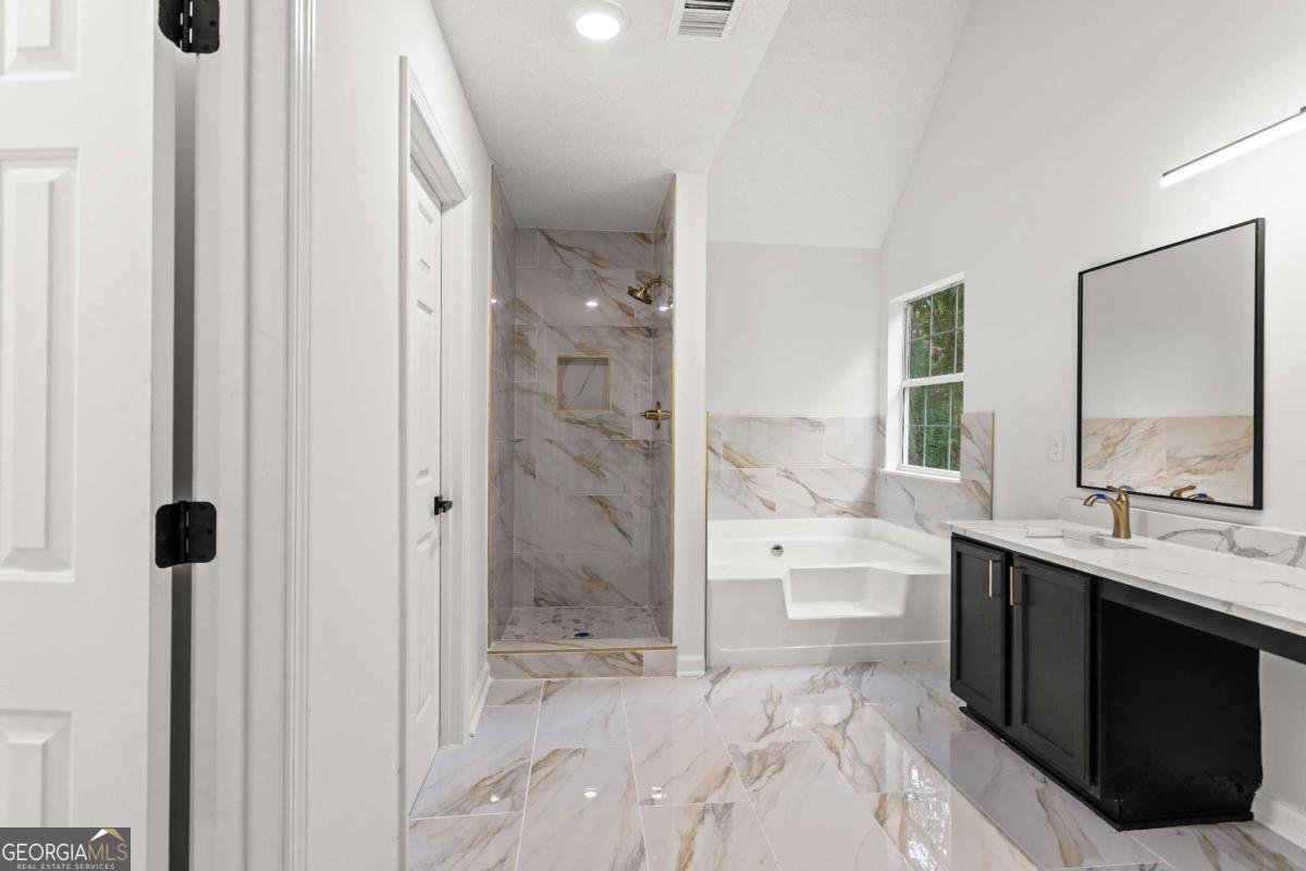 3636 River Heights Ellenwood - 28