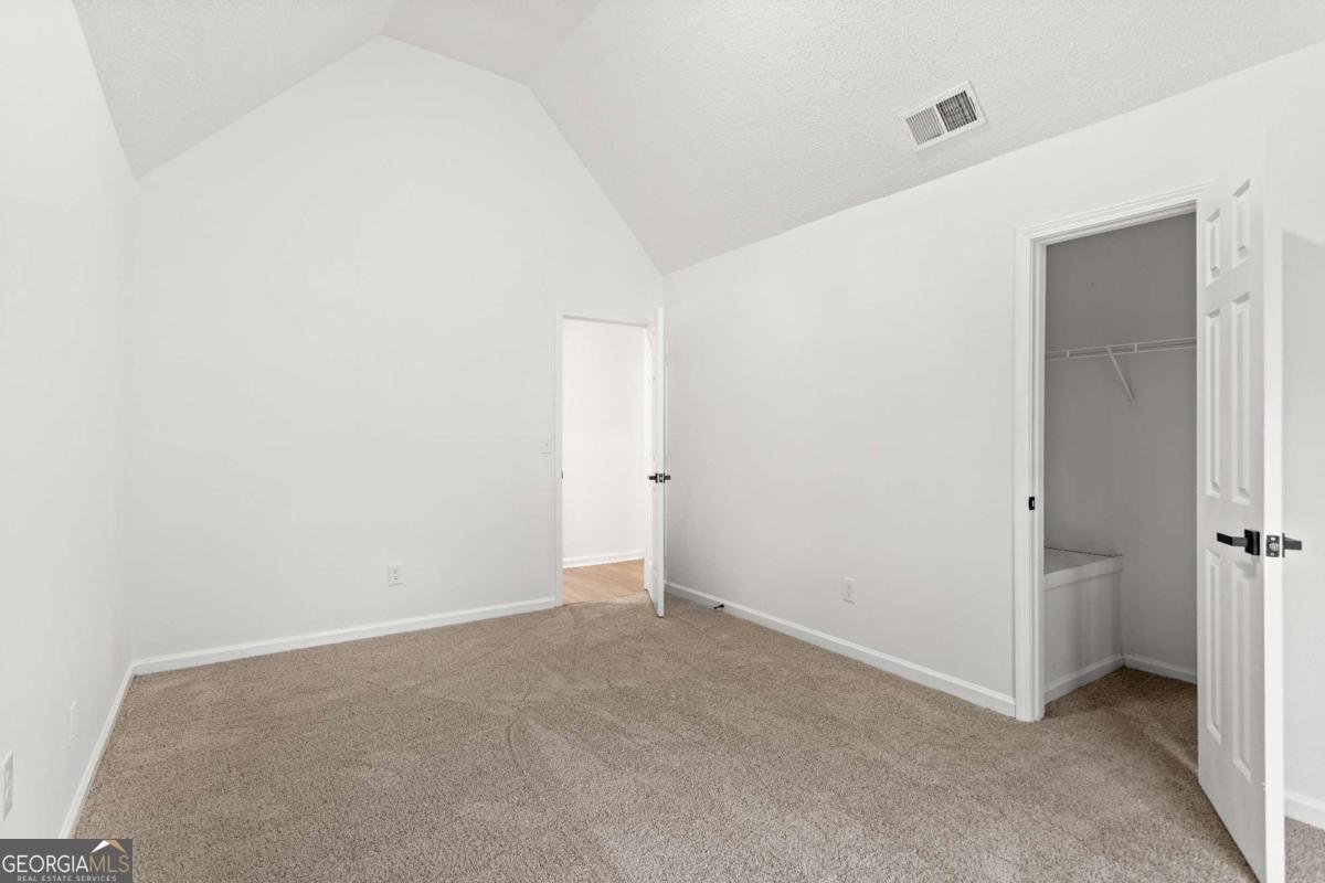 3636 River Heights Ellenwood - 37