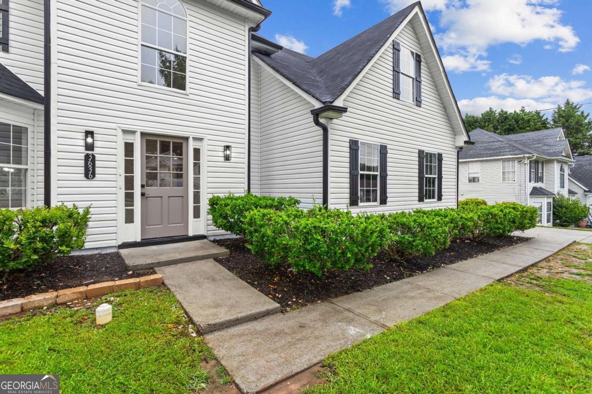 3636 River Heights Ellenwood - 4