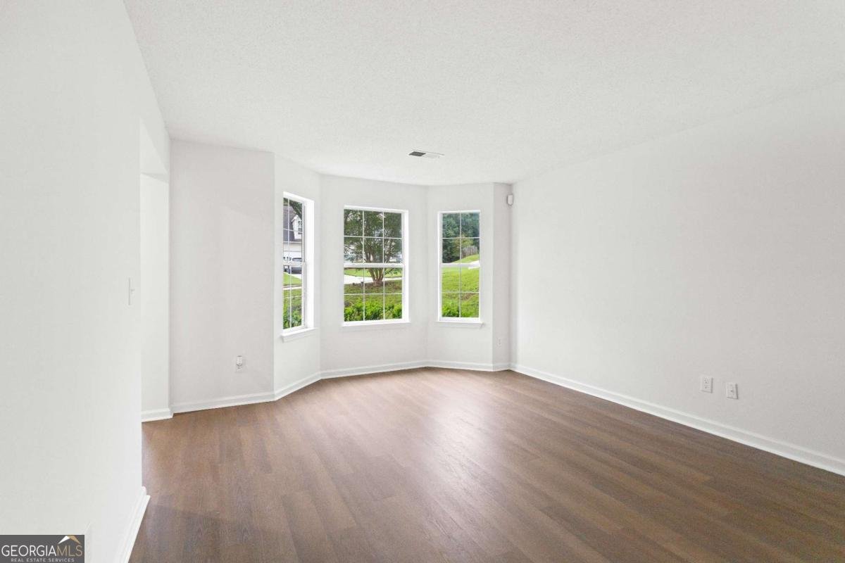 3636 River Heights Ellenwood - 9