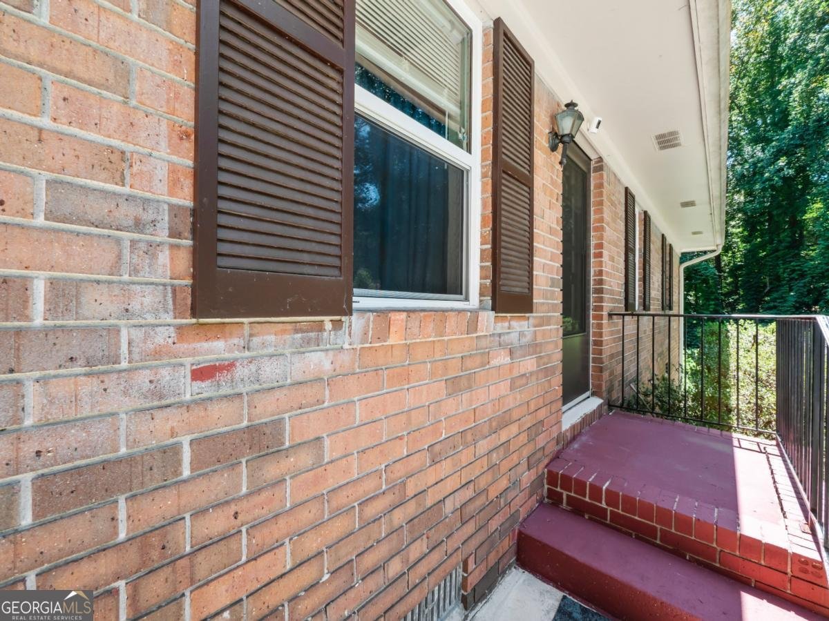 4058 Twin Springs Road Gainesville - 27
