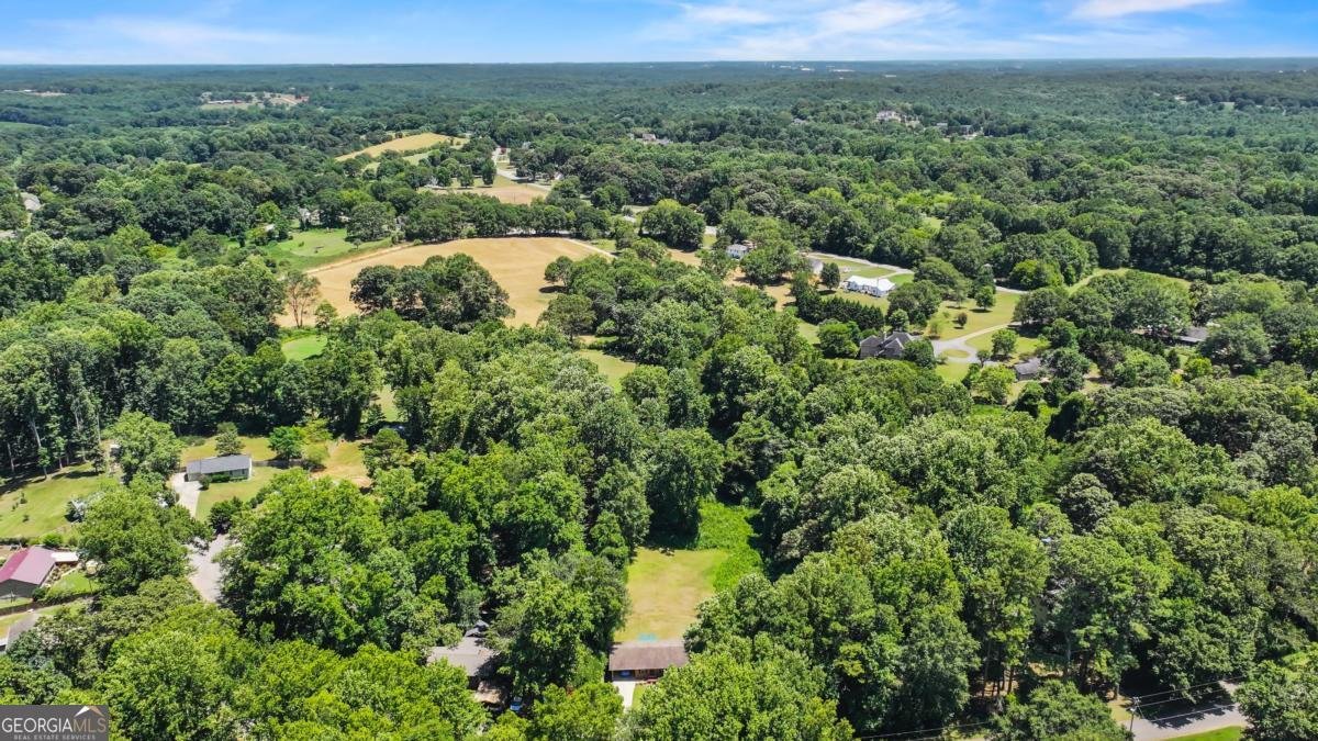 4058 Twin Springs Road Gainesville - 38