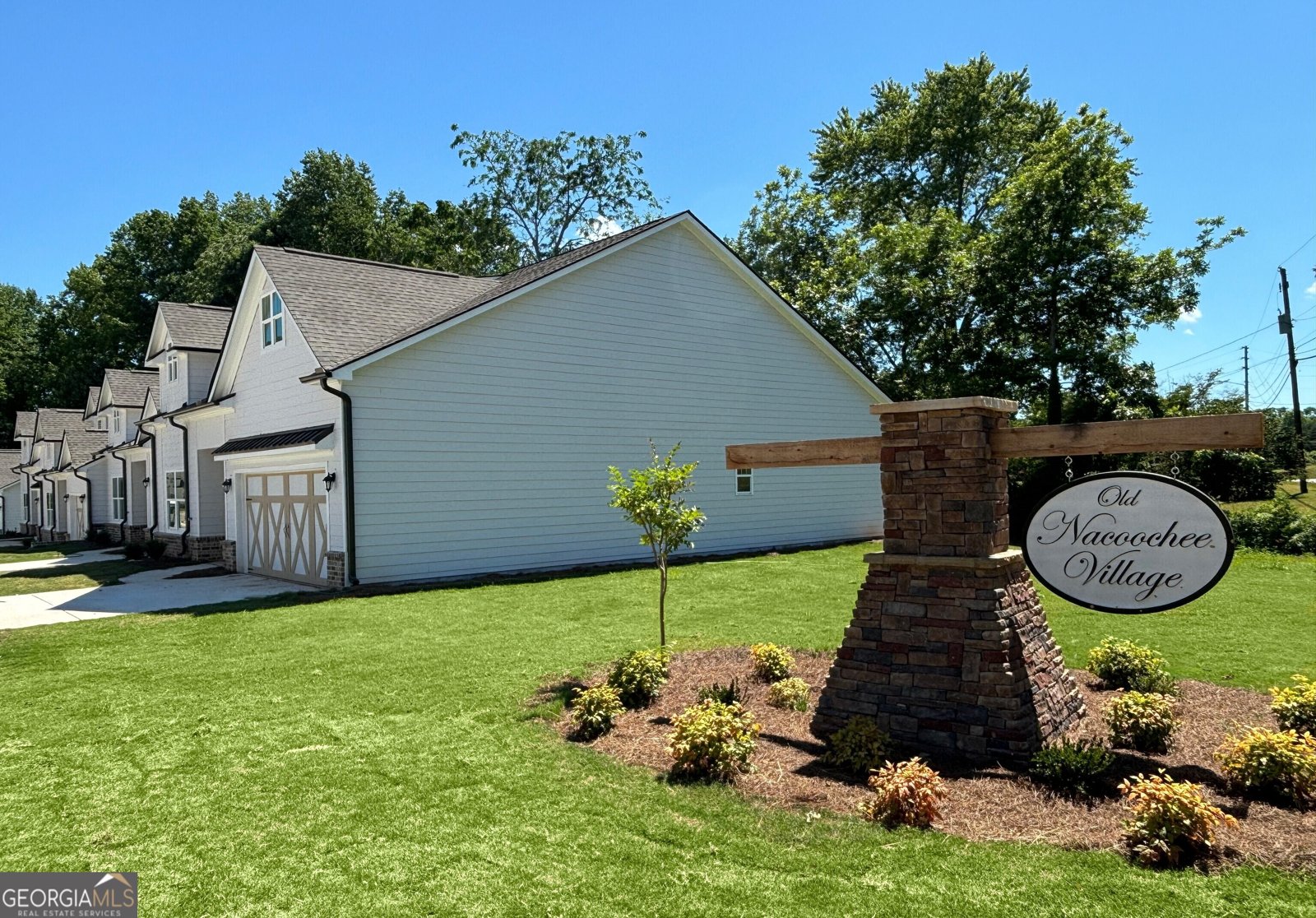 20 Village Court Cleveland - 16