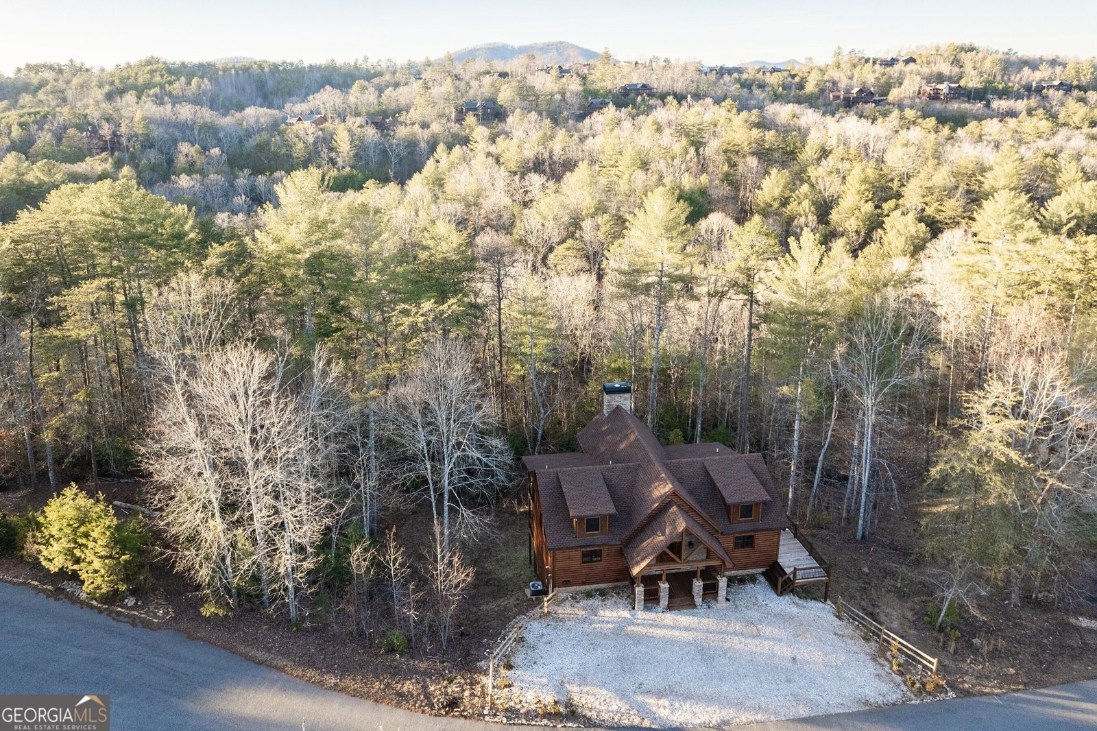 612 Kensington Drive Mineral Bluff - 53