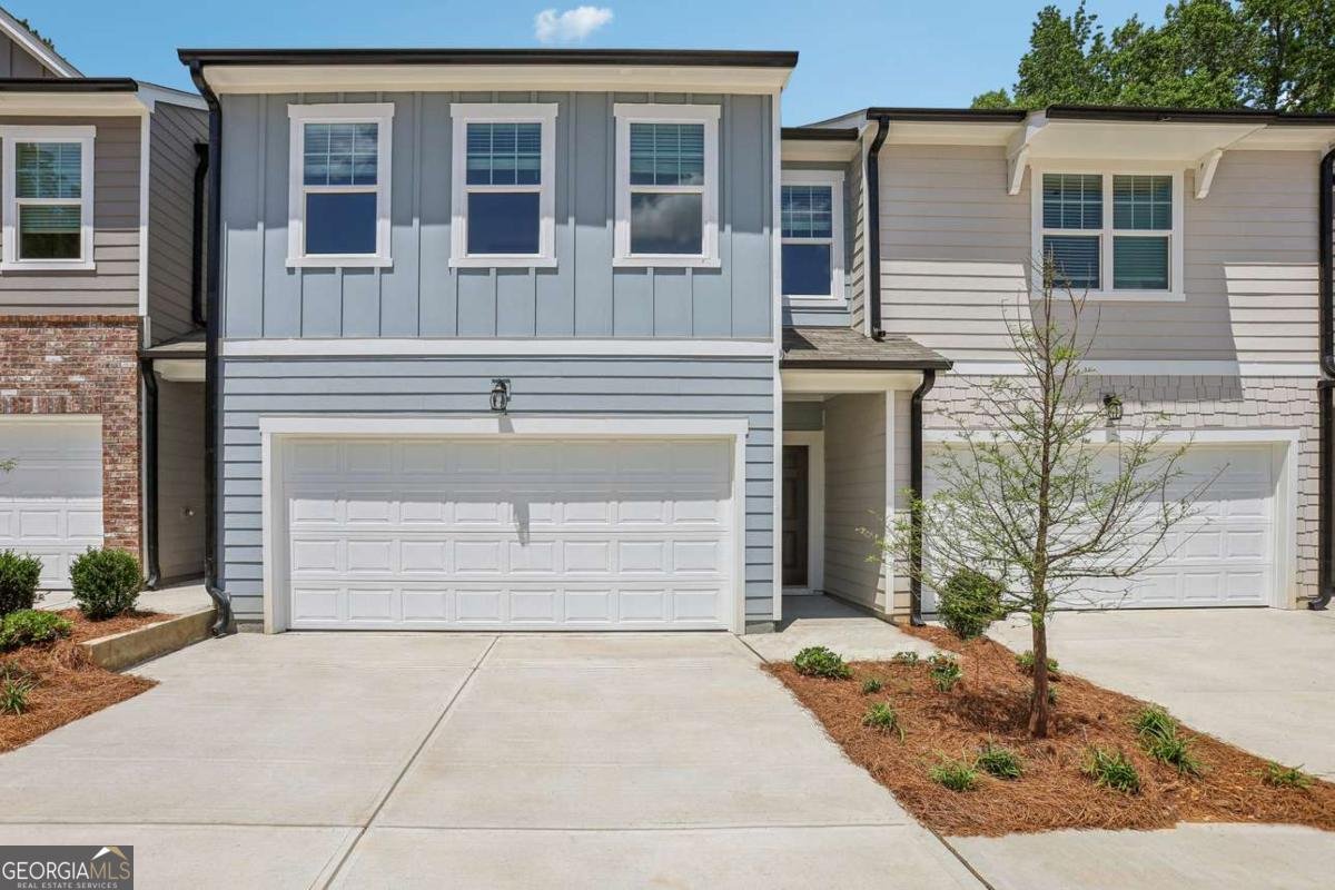 5020 Elowen Lane Douglasville - 1