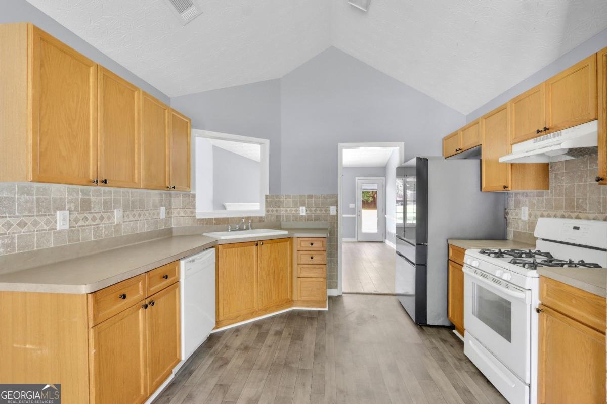 1472 Armende Circle Dacula - 23