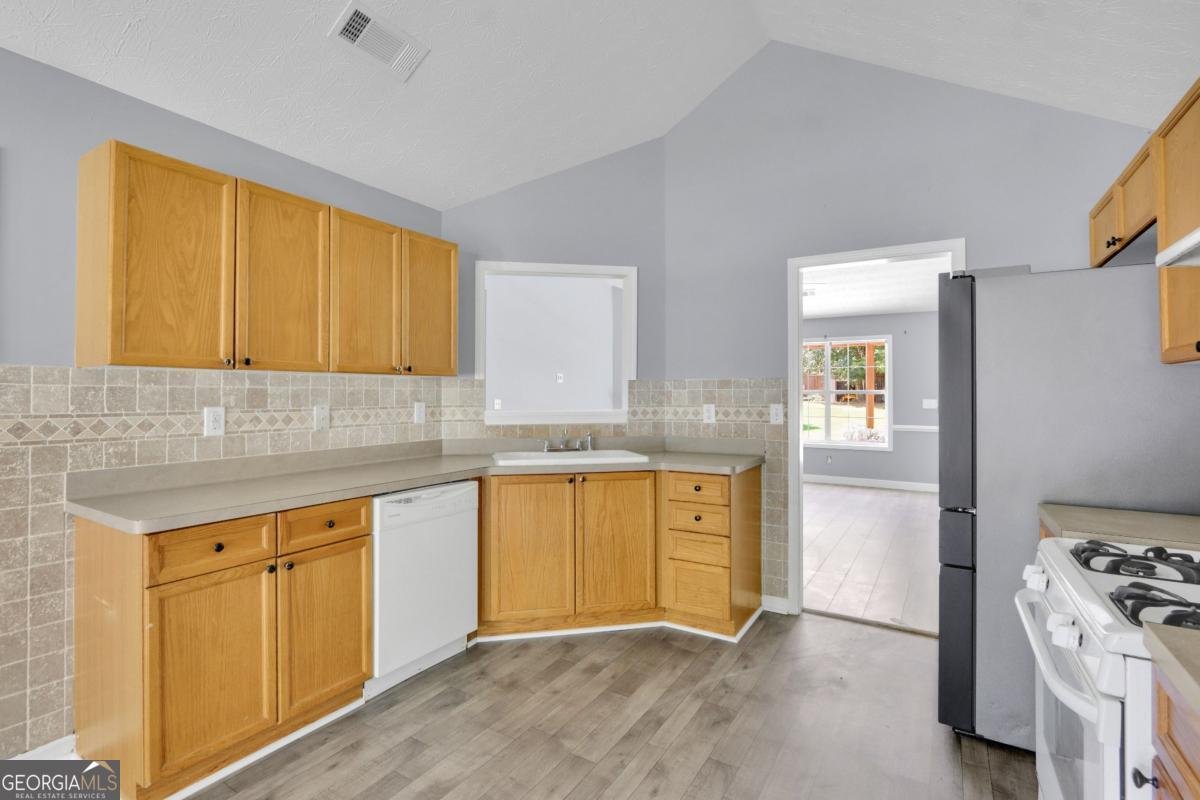 1472 Armende Circle Dacula - 25
