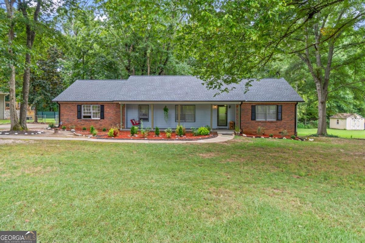 232 CLARKDELL Drive Stockbridge - 1