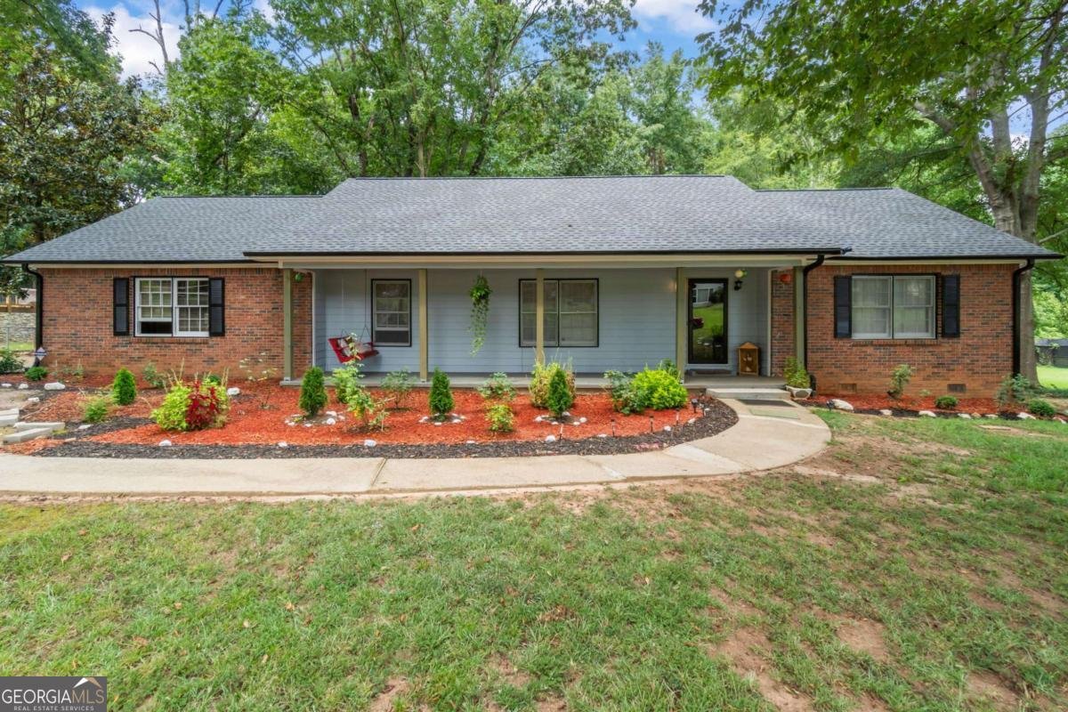 232 CLARKDELL Drive Stockbridge - 2