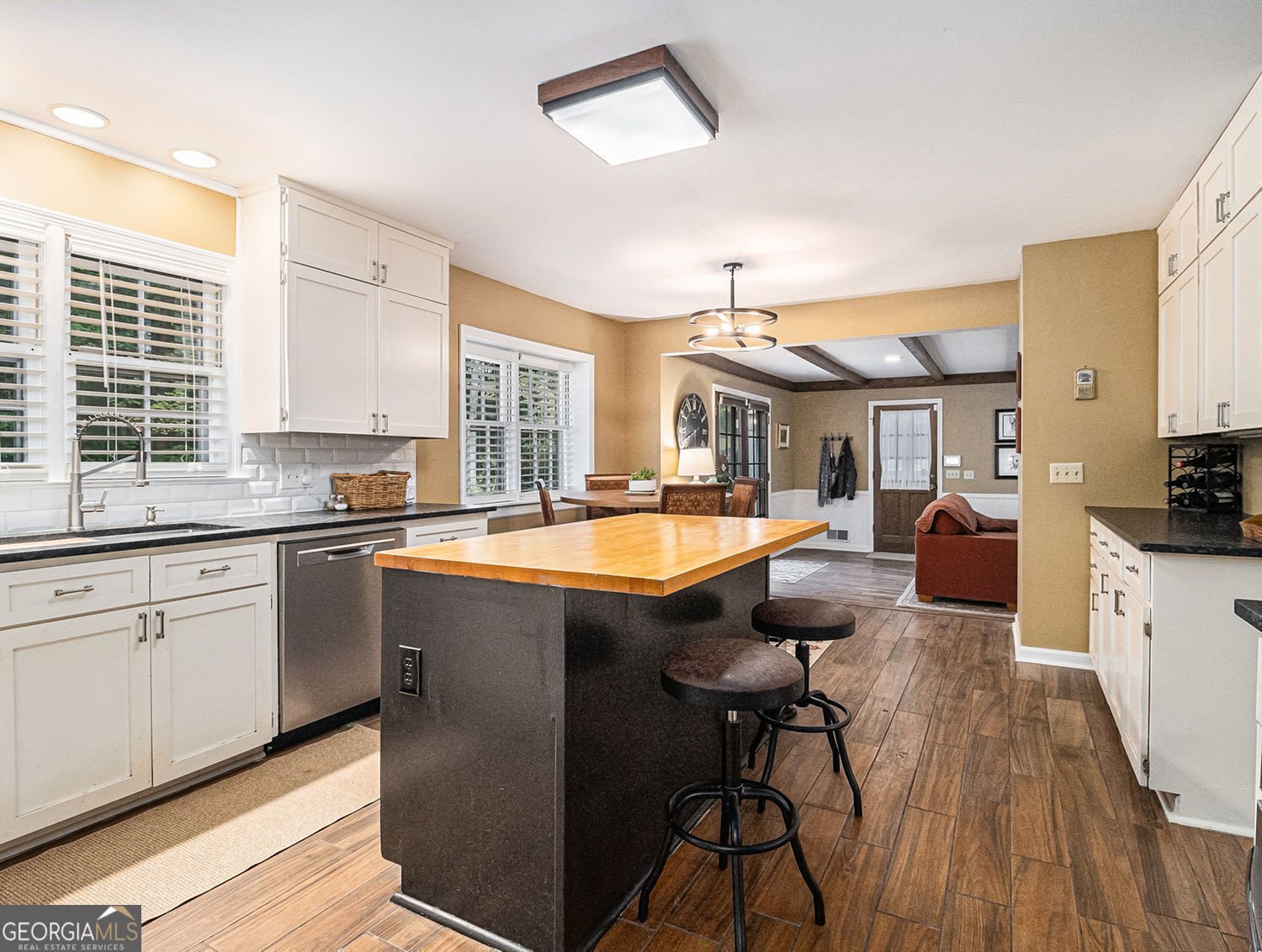 555 Breedlove Drive Monroe - 32