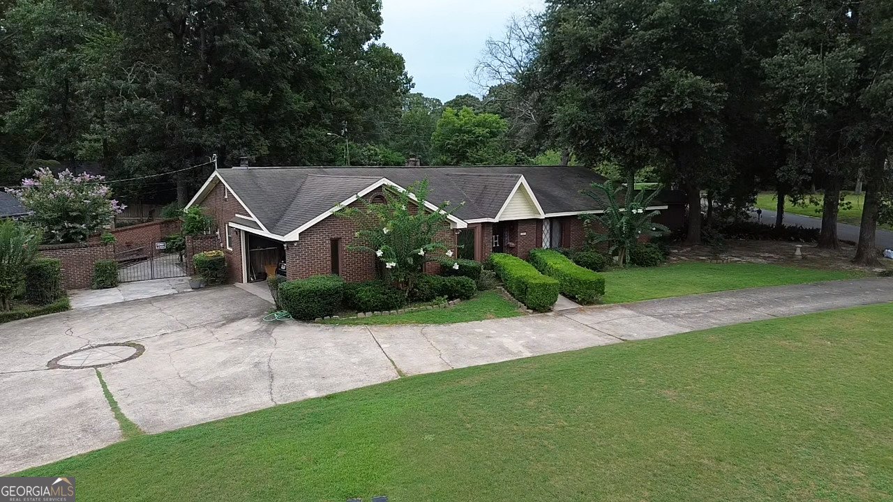 204 Tanglewood Drive Warner Robins - 1