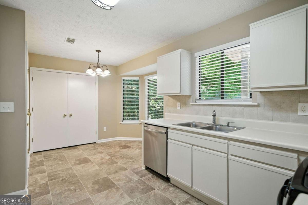3045 Wildflower Lane Snellville - 3