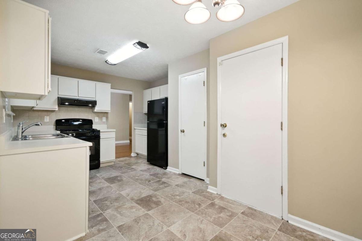 3045 Wildflower Lane Snellville - 4