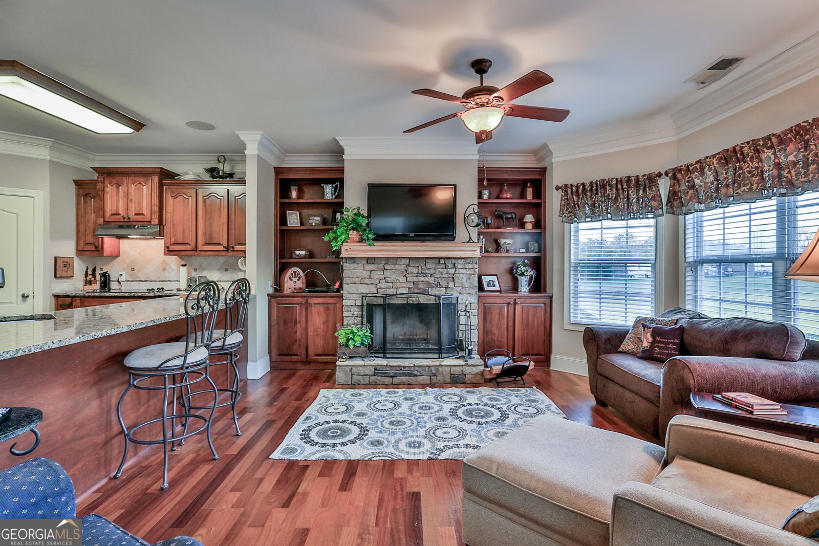 12164 Highway 142 Newborn - 4