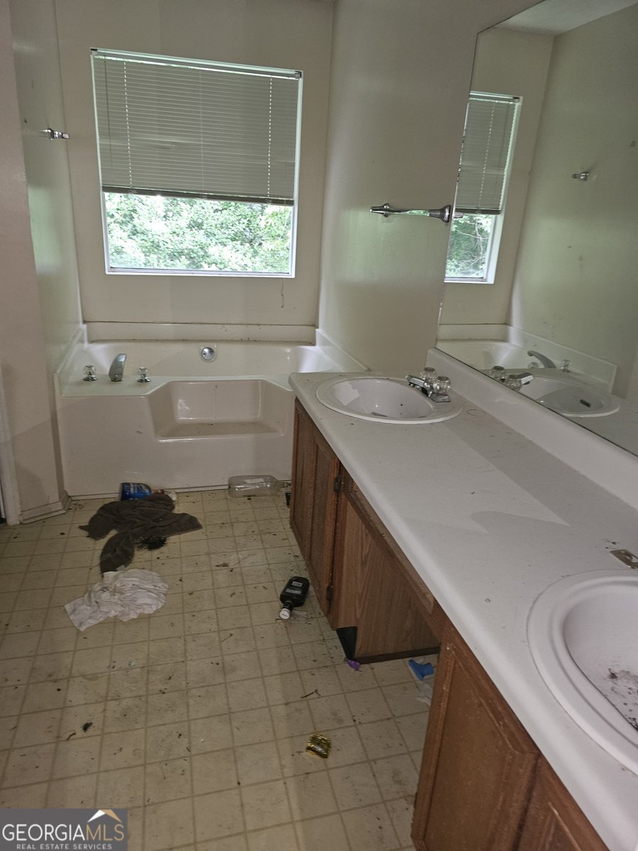 3587 Portsmouth Cir Lithonia - 18