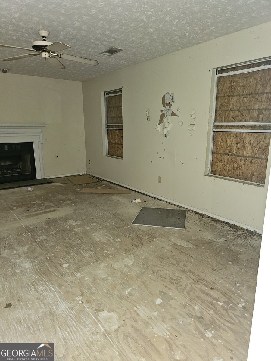 3587 Portsmouth Cir Lithonia - 22