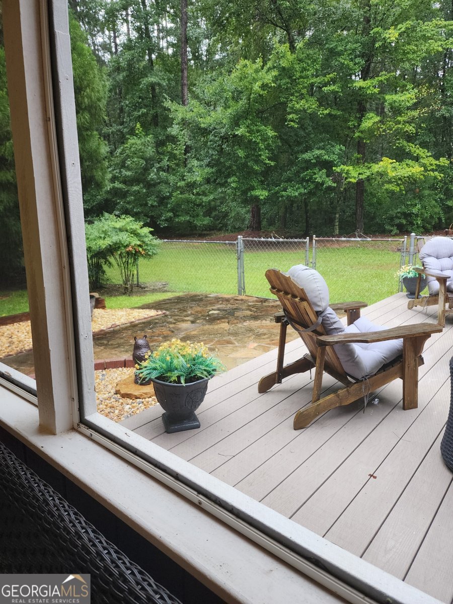 520 Lake Drive Oxford - 26