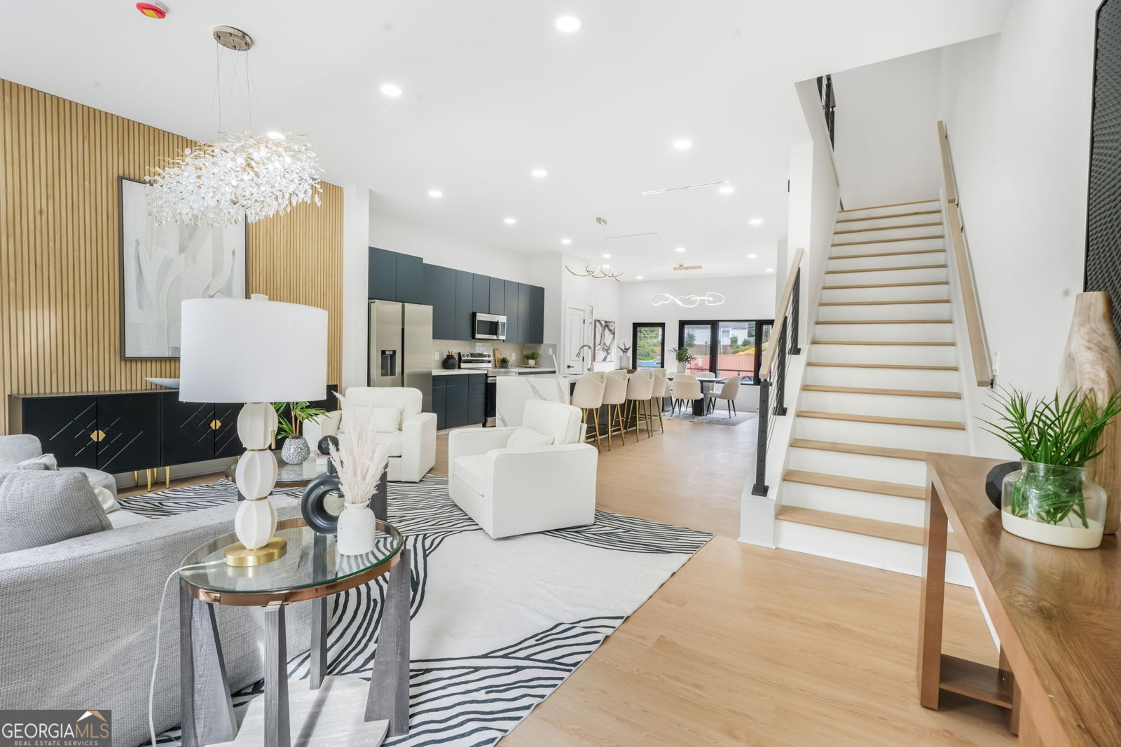 3265 Memorial Drive Decatur - 29