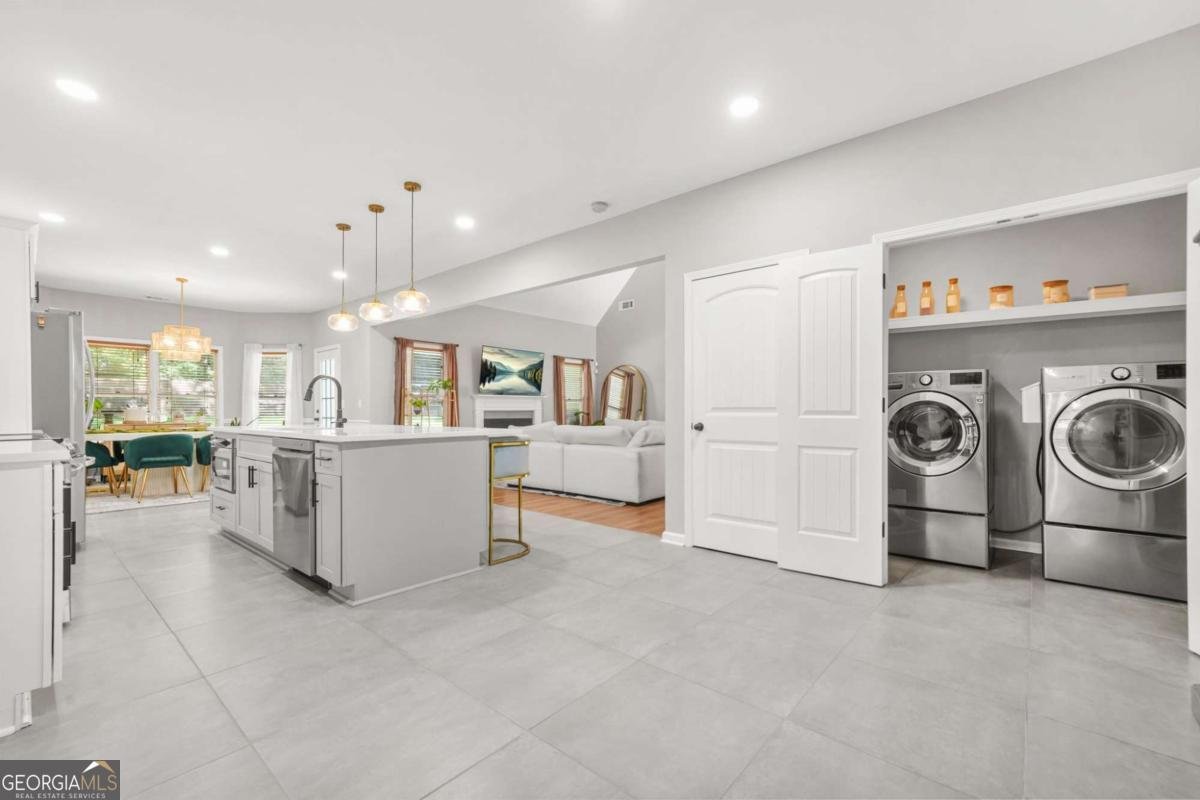437 STEPHENSON Road Stone Mountain - 11