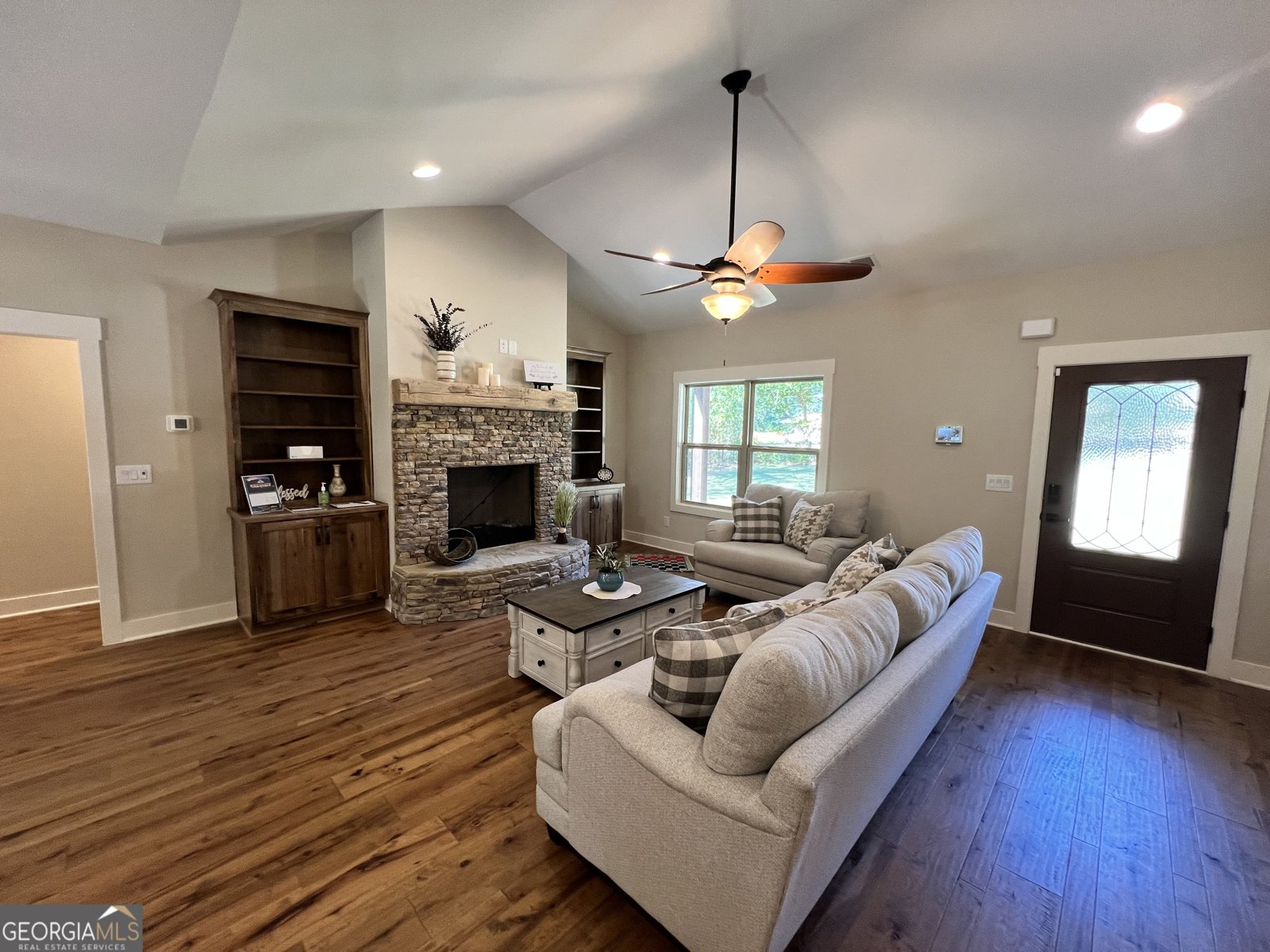 1841 FLAT SHOALS Conyers - 2