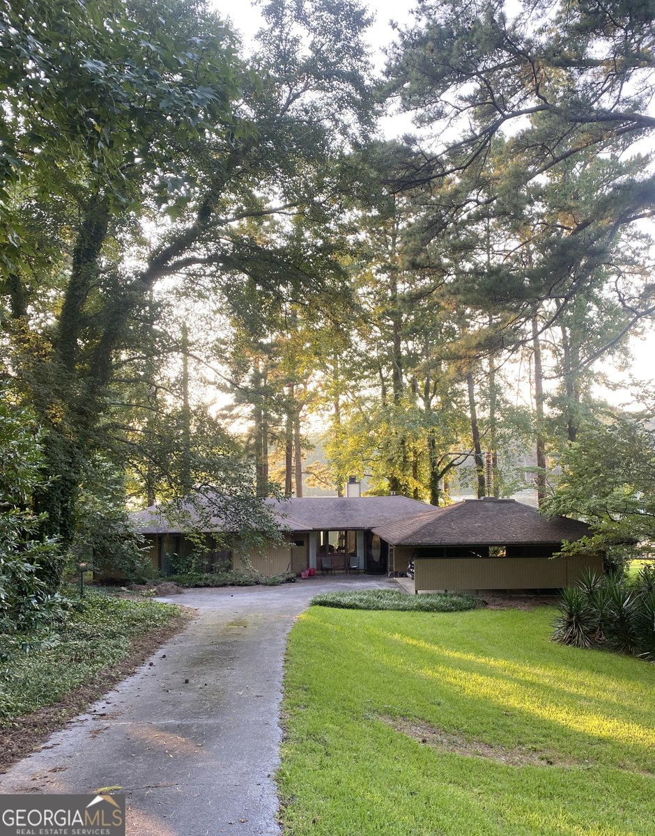 2586 Lake Capri Drive Conyers - 1