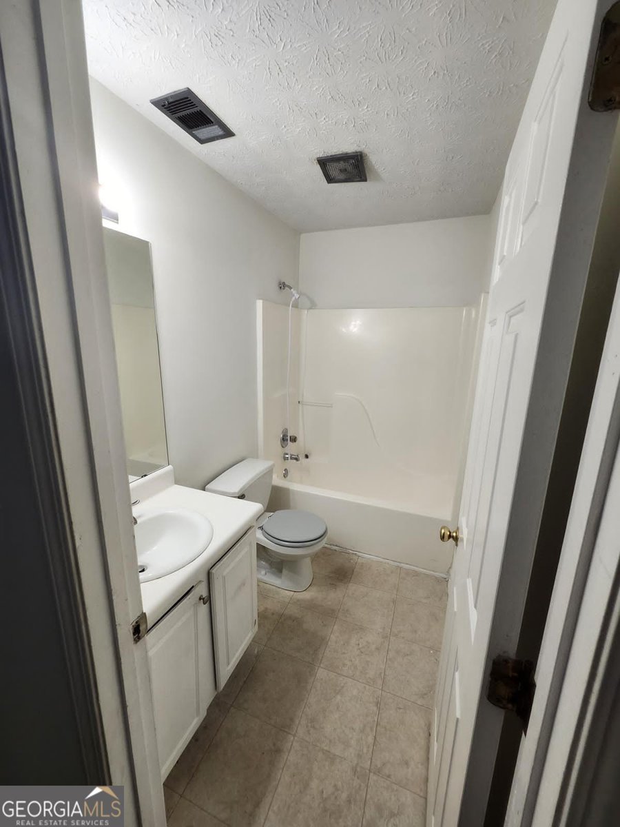 6080 Camden Forrest Cove Riverdale - 13