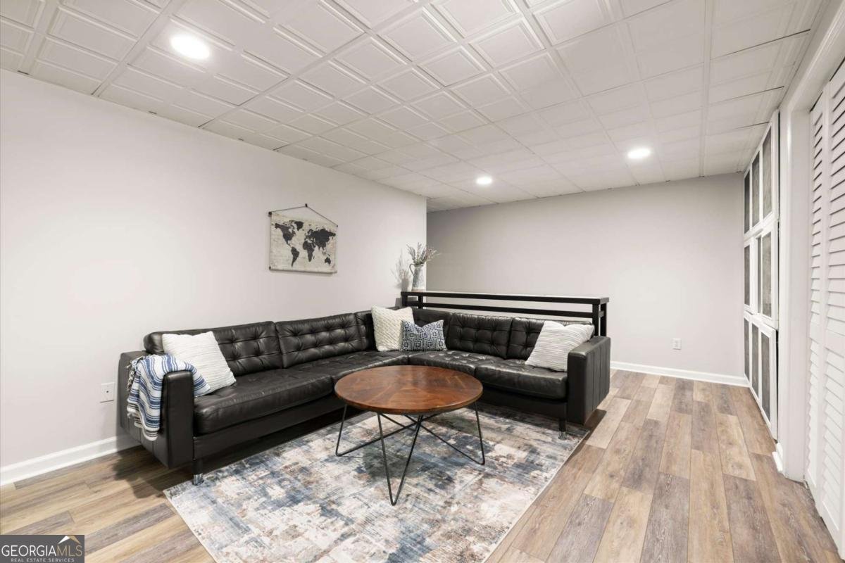 313 Thorntree Lane Canton - 42