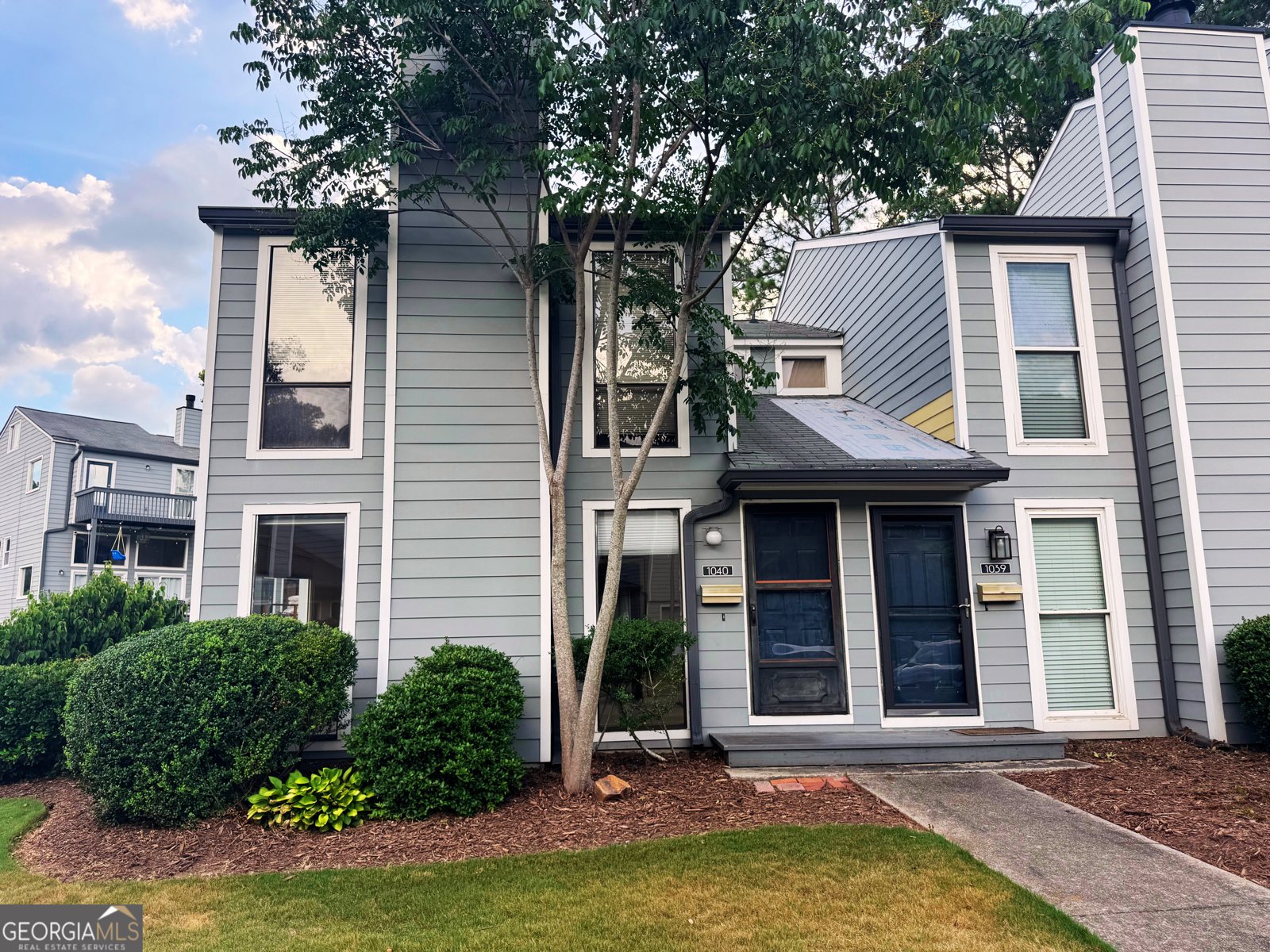 1040 Riverbend Club Drive Atlanta - 1