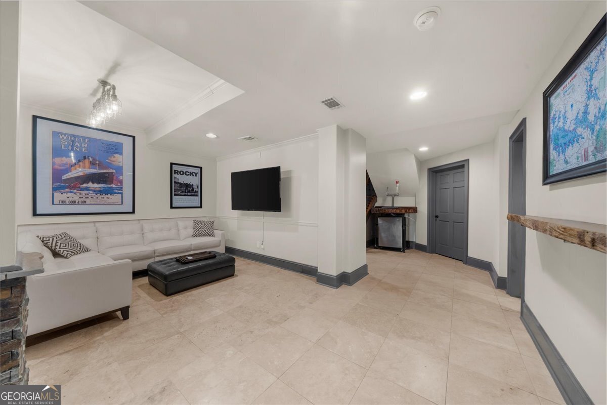 6402 Lakeview Drive Buford - 2