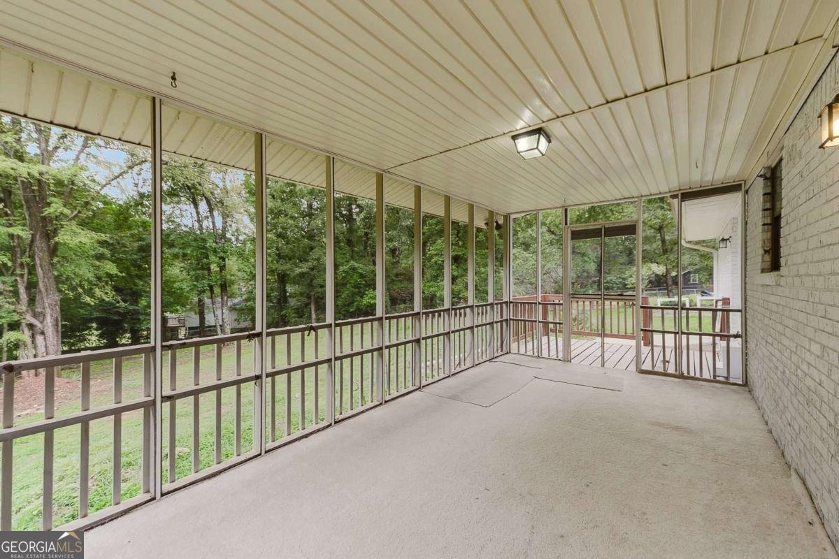 6495 Old Macon Highway Rex - 24