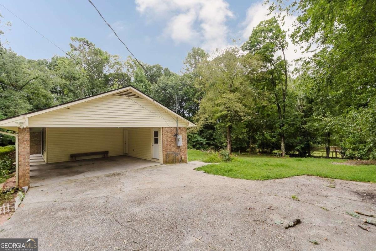 6495 Old Macon Highway Rex - 28