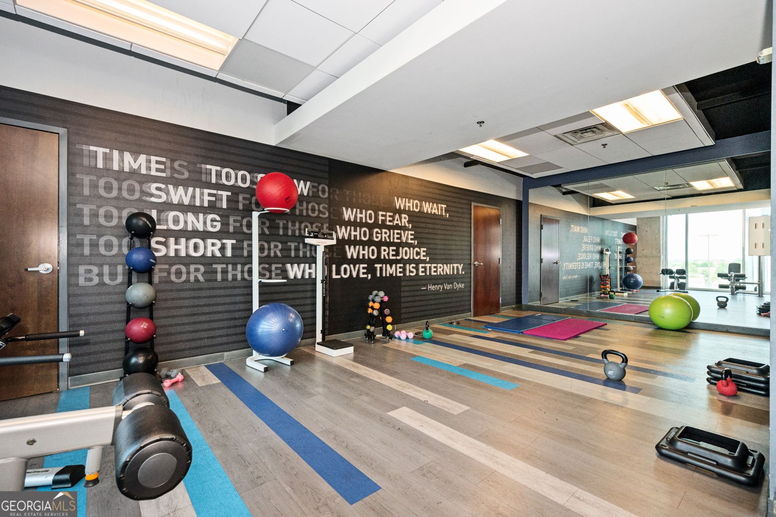 400 Peachtree Street Atlanta - 38