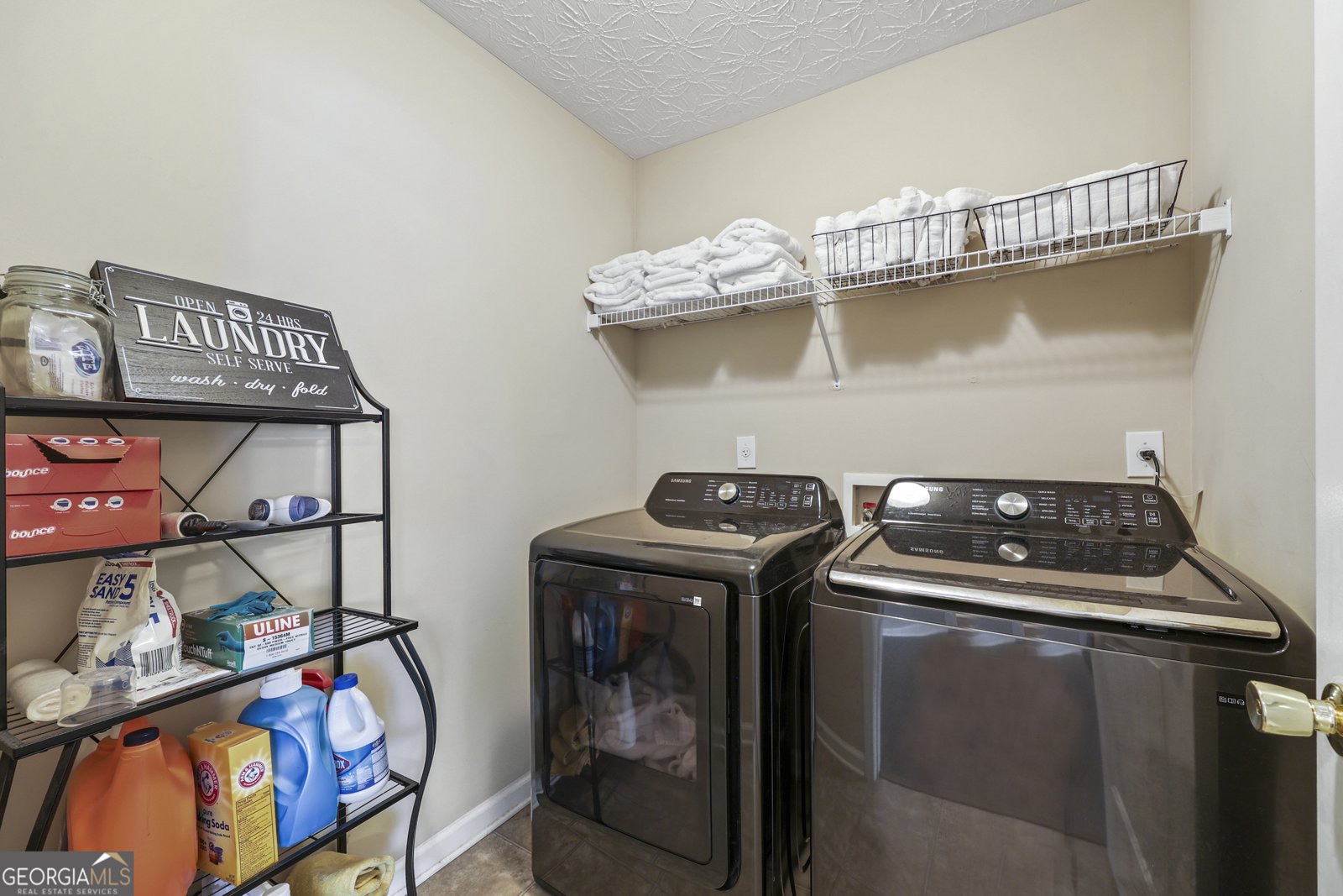 8154 Brookbend Drive Douglasville - 25