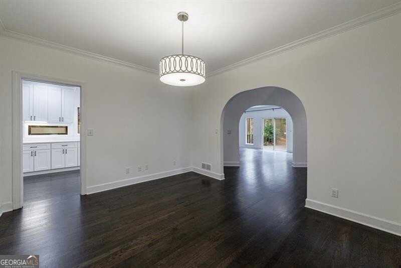 3491 Roswell Road Atlanta - 11