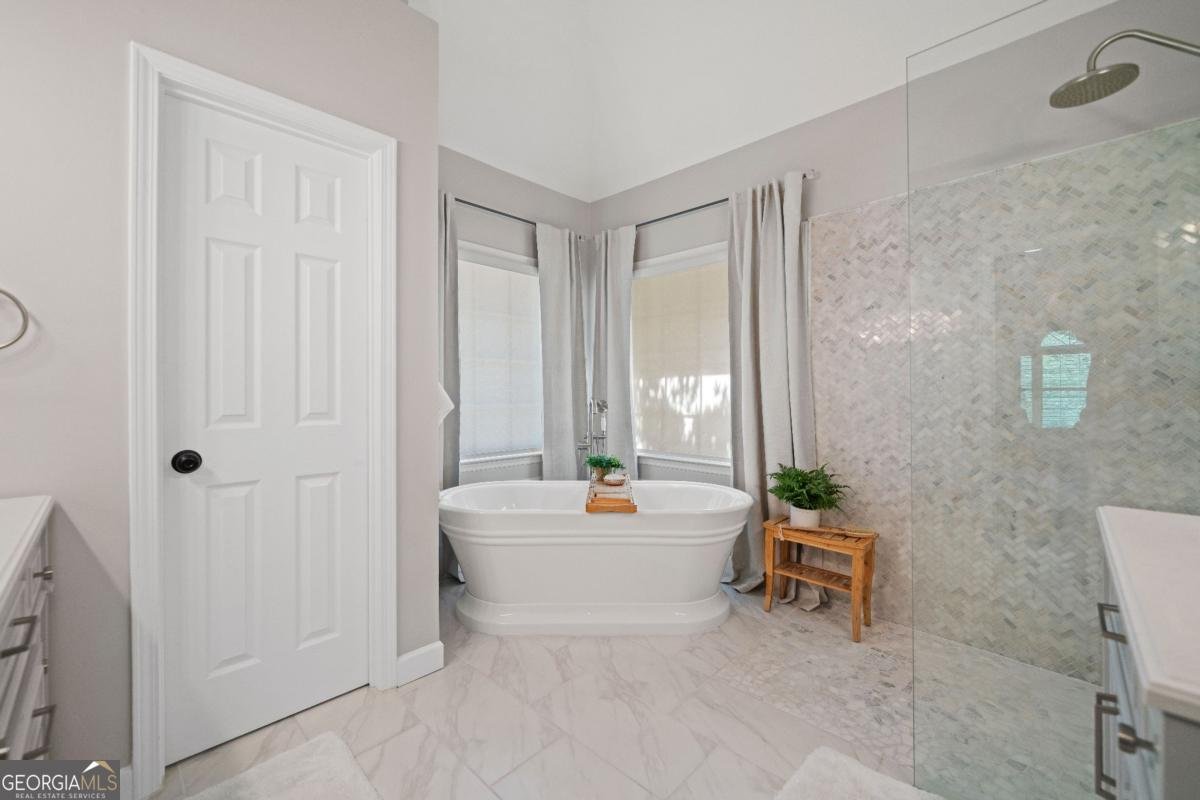 318 Windsor Falls Drive Canton - 45