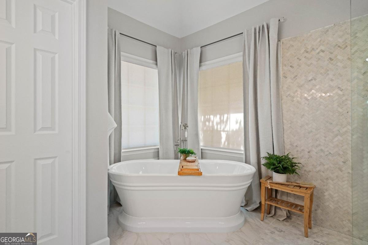 318 Windsor Falls Drive Canton - 46
