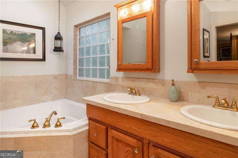 1114 Wind Hill Lane Marietta - 15
