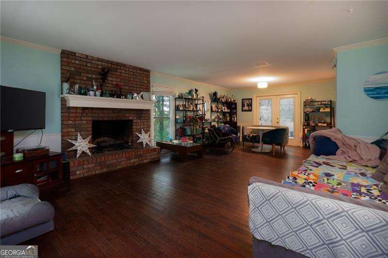 1114 Wind Hill Lane Marietta - 2