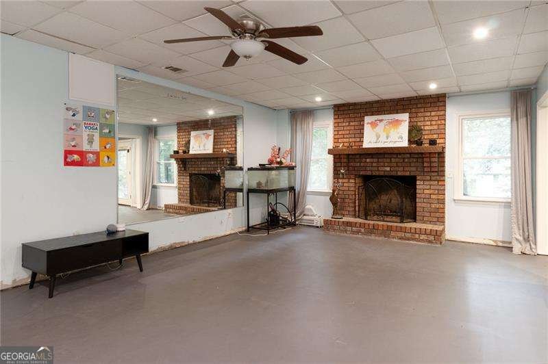 1114 Wind Hill Lane Marietta - 27
