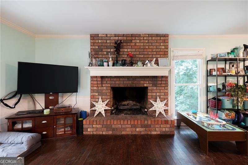 1114 Wind Hill Lane Marietta - 3