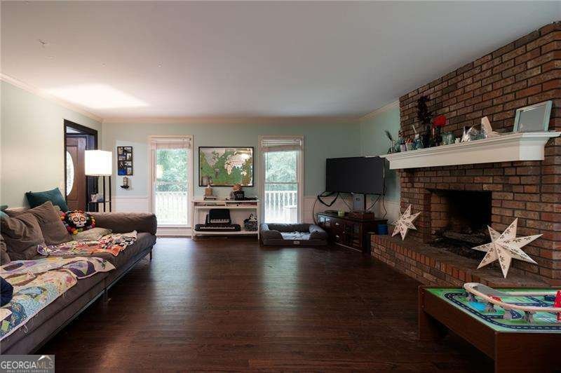 1114 Wind Hill Lane Marietta - 4