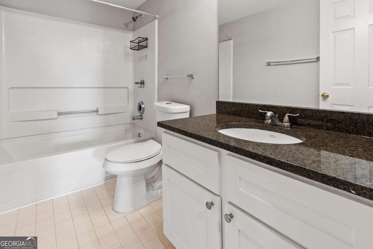 795 Hammond Drive Atlanta - 22