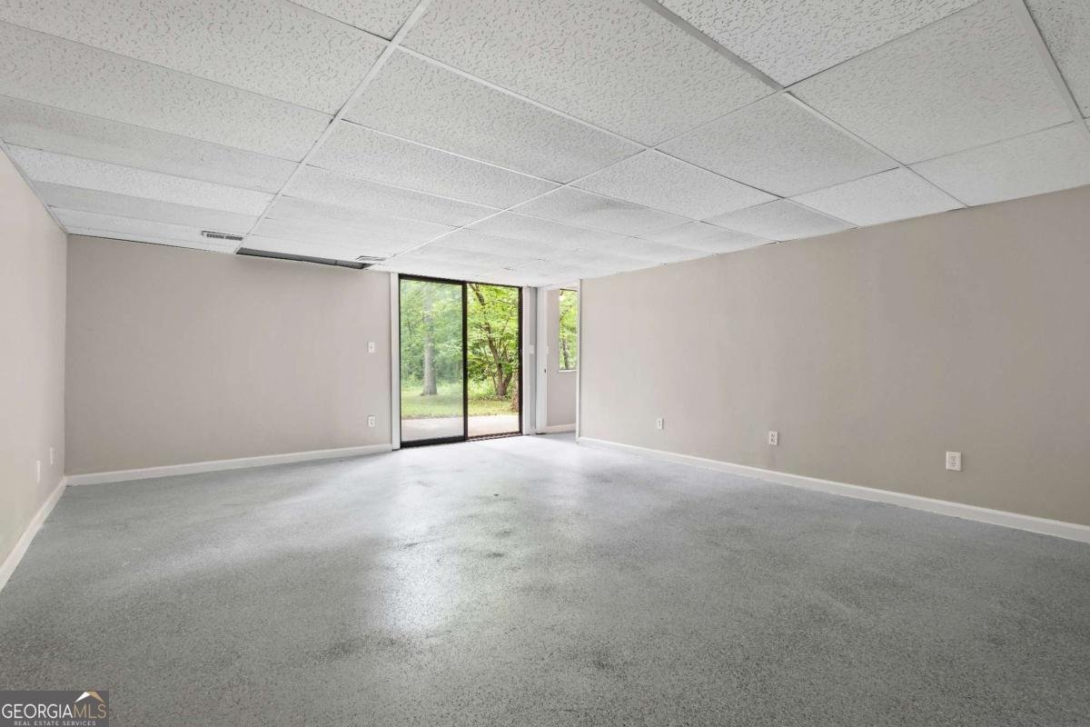9438 Cedar Creek Place Douglasville - 34