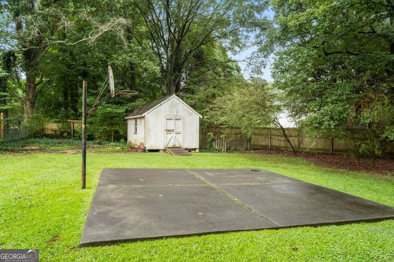 1900 McConnell Road Grayson - 34